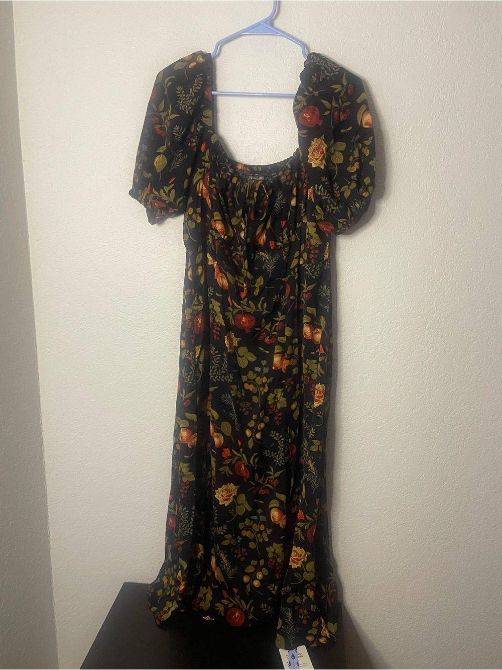 Cider Black Floral Puff-Sleeve Maxi Dress